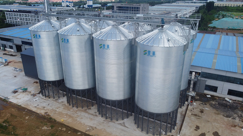 8 sets 1000T Soybean hopper bottom storage silos