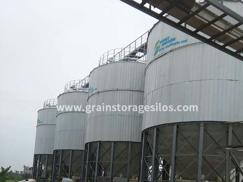 Hopper bottom silos