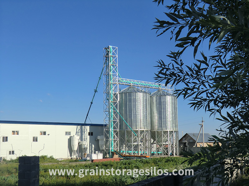 corn storage silo