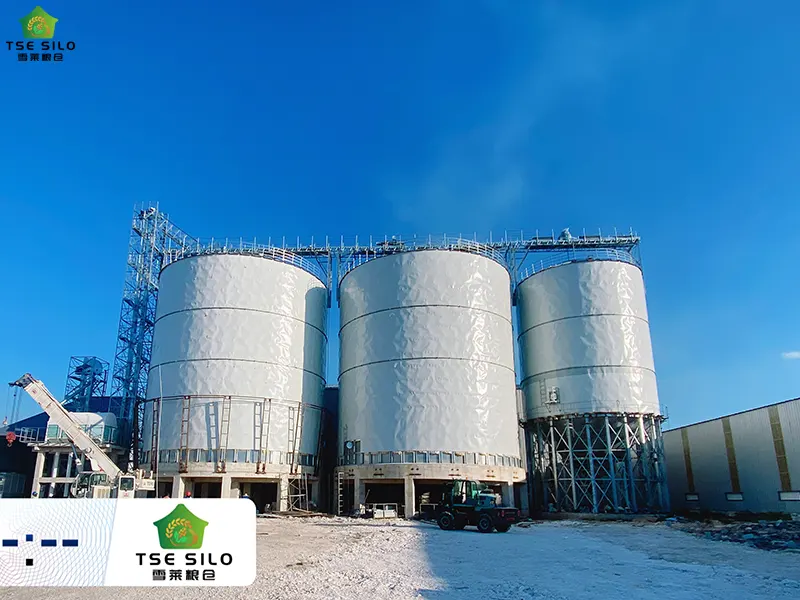 The Temperature Measurement System for the Outer Layer of the Insulated Steel Silo Is Under Installation